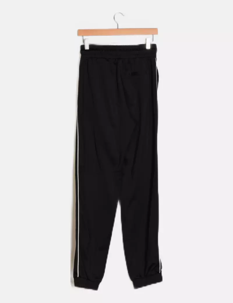 Bershka Pantalón deportivo negro casual