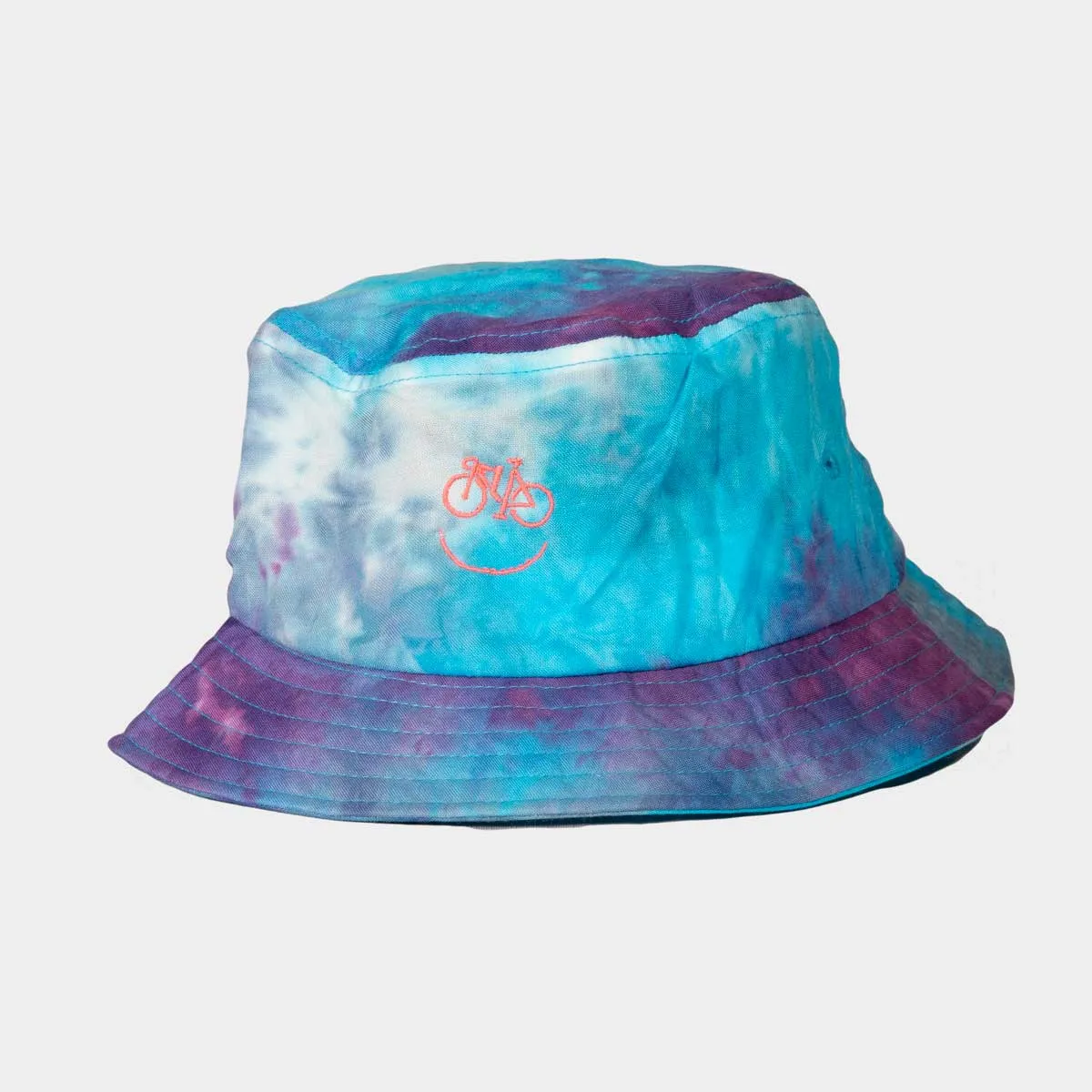 Chela Clo – Gorro Bucket tie dye