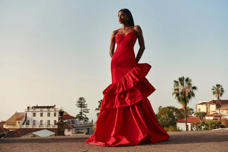 Vestido edición especial tafetán rojo volantes La Concepción 